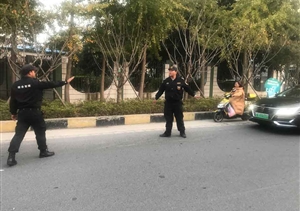 交通事故堵交通，特保積極來(lái)疏通 --惠南市容快速協(xié)助處理交通事故